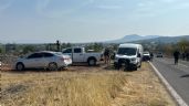 Abandonan dos cuerpos envueltos en lonas a un costado de la carretera de Santiago Maravatío, Guanajuato