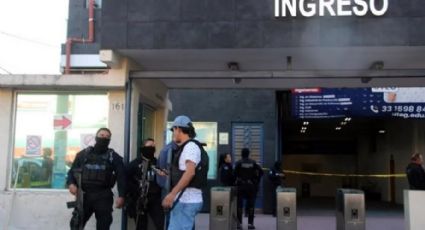 Matan a dos secretarias a machetazos dentro de universidad en Guadalajara