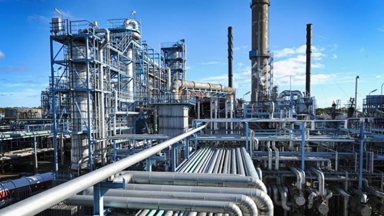 PAN: Contaminación por refinería de Tula afecta movilidad con doble no circula; pide cerrarla