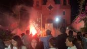Quema de Judas se sale de control: Pirotecnia provoca incendio en atrio de templo en Salvatierra