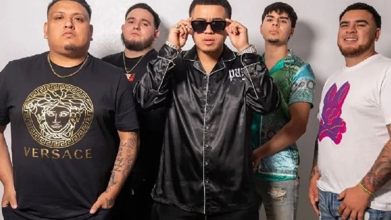 Amenazan a Fuerza Regida con narcomantas antes de su concierto en Cancún