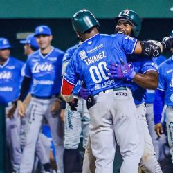 Bravos de León derrotan 12-5 a El Águila de Veracruz en el primero de la serie