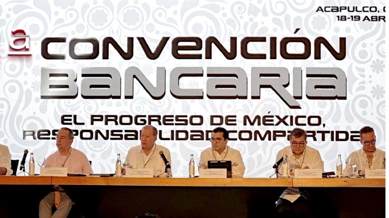 Urgen banqueros consolidación fiscal a la próxima Presidenta de México