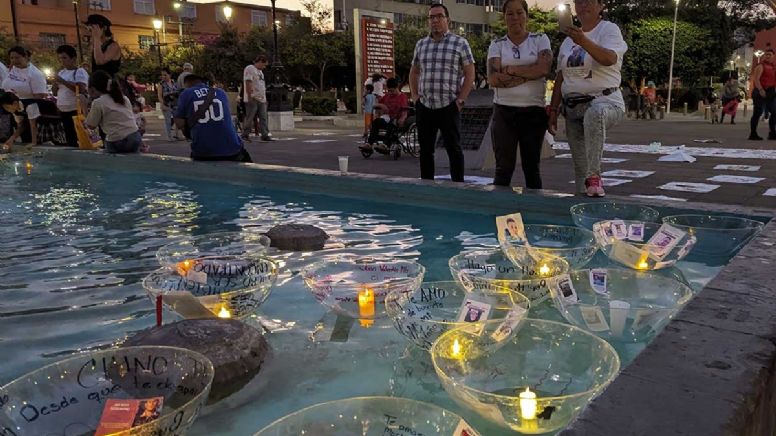 Colectivo Hasta Encontrarte enciende veladoras para recordar a desaparecidos en Guanajuato