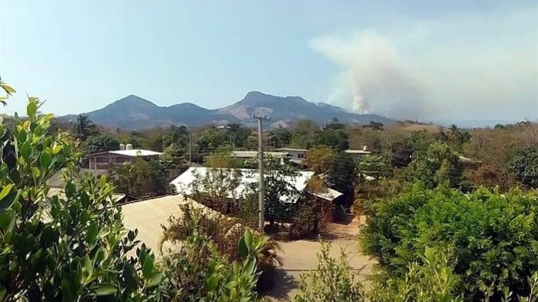 Provocan con drones incendios forestales en Guerrero