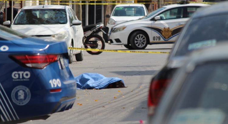 Motociclista huye tras arrollar y matar a mujer de la tercera edad