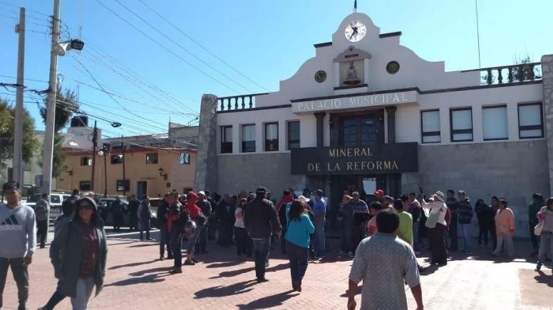 Emplazarán a huelga trabajadores municipales de Mineral de la Reforma