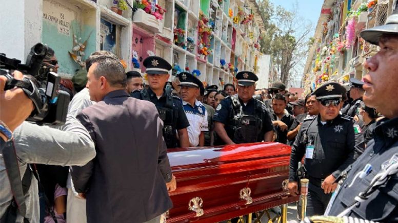 Con dolor, tristeza y llanto despiden a Daniel Arévalo Hernández, policía caído en Héroes de León