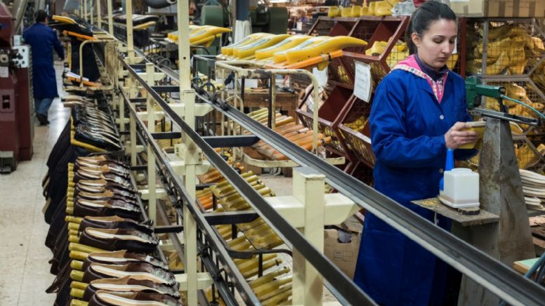Inicia procedimiento antidumping contra importaciones de calzado chino en México