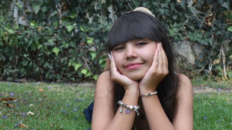 Farah Ramírez, joven embajadora de Club Rotario, alienta a los niños a perseguir sus sueños