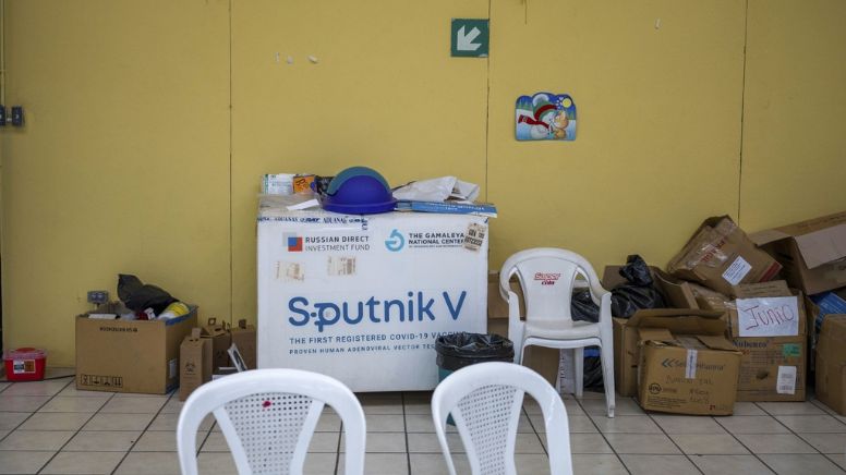 Gobierno guatemalteco denuncia compra irregular de vacunas contra COVID durante la pandemia