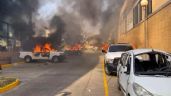 Arde Palacio de Gobierno: Normalistas explotan petardos en oficinas e incendian autos