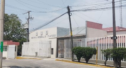Hospital de Atlapexco en crisis, sin agua y sin luz
