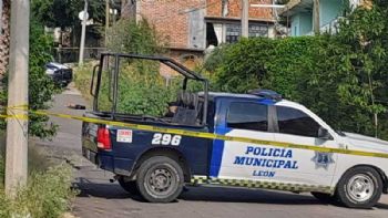 Encuentran a hombre en situación de calle herido por arma de fuego en León