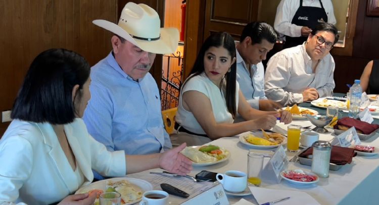Se unen Guanajuato y Jalisco para apoyar a campesinos; buscan ayuda real del Gobierno federal
