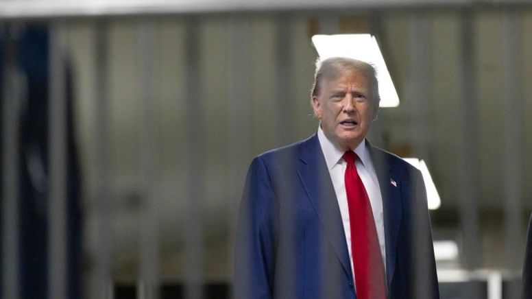 Fiscales piden más sanciones a Trump por comentarios sobre juicio