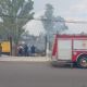 Quedan varios vehículos hechos ceniza tras incendio en un yonque de Salamanca