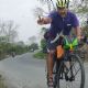 Llega a Huejutla 'Noala' Guerra, ciclista que pedalea de San Luis Potosí a Yucatán