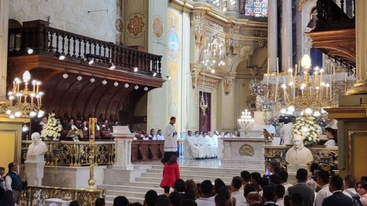 Tiene León y San Felipe nuevos sacerdotes; se ordenan en Catedral Metropolitana