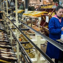 Inicia procedimiento antidumping contra importaciones de calzado chino en México