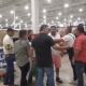 Indigna pelea en Costco de Celaya por compra de ventiladores