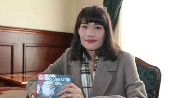 Cuenta Alejandra Guaní cómo llegó a Fenal con su novela gráfica 'Resignación'