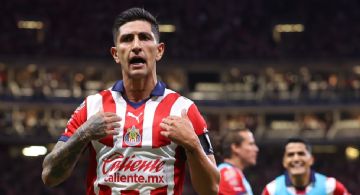 'Pocho' Guzmán logra golazo y Chivas vence a Toluca en el Akron