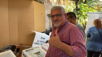 Jorge Acuña, candidato del PT en Celaya, denuncia al PAN de compra de votos